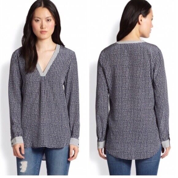 Joie Blouse Women's XS 100% Silk V-Neck Navy Star Carven Tunic Pullover - Picture 1 of 14